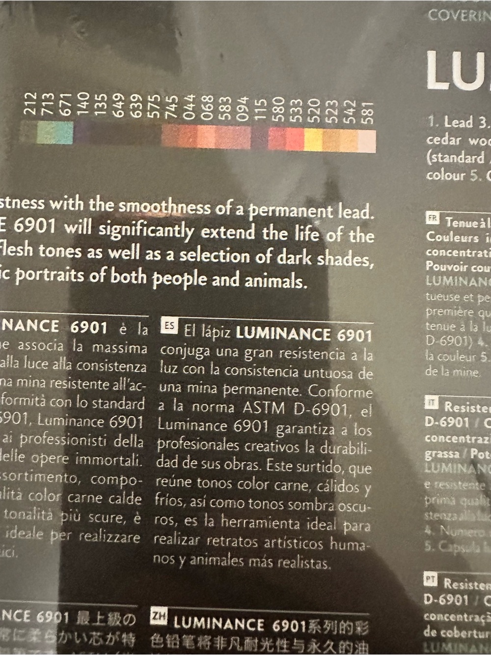 Caran d'Ache Luminance 6901 20-Color Pencil Portrait Set - Picture 11 of 12